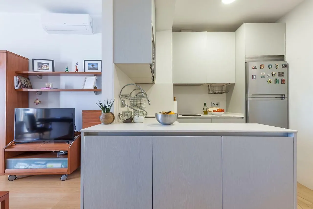 Fantastico Apartamento Con Vistas Calle Betis Seville 0*,  Spain