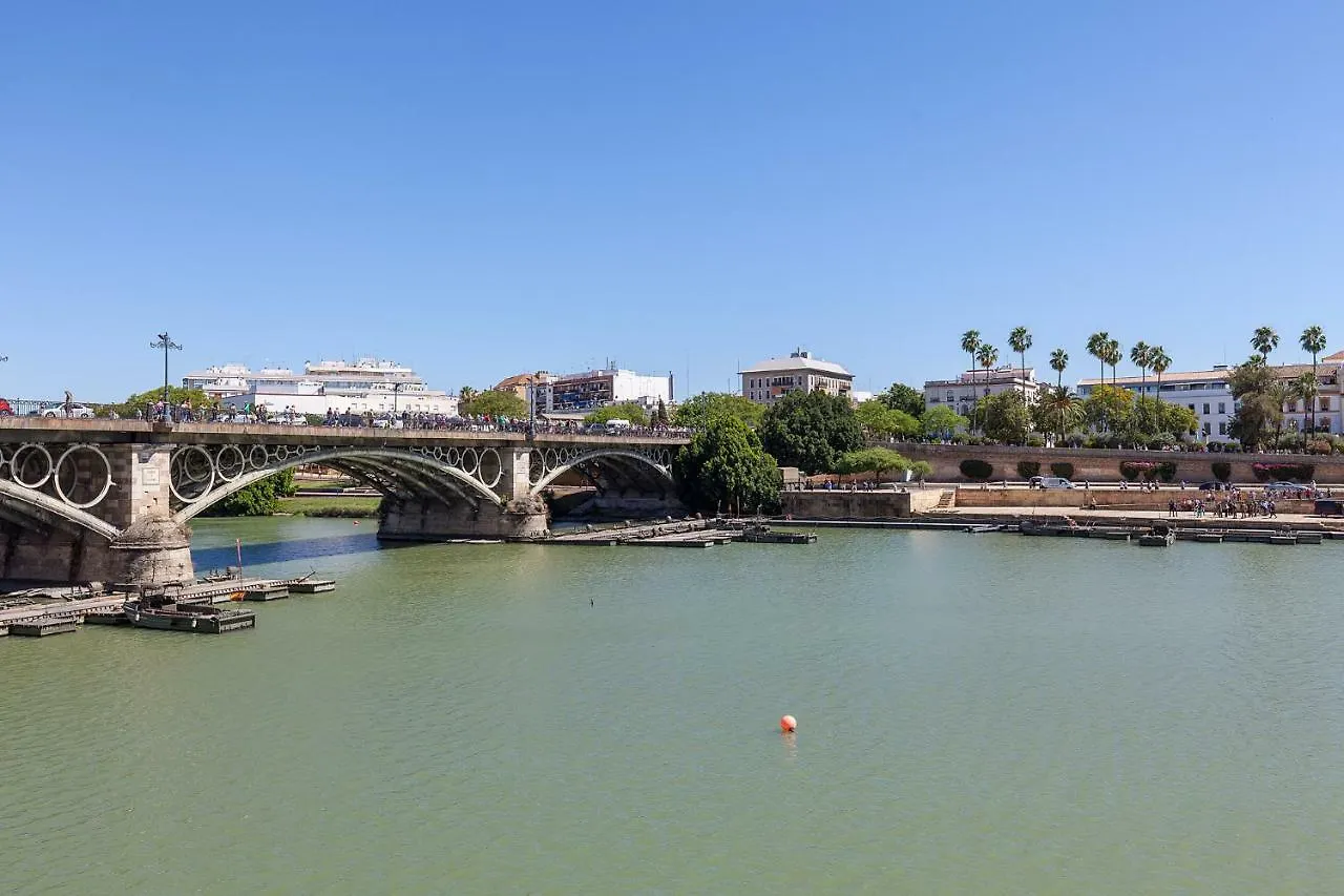 Apartment Fantastico Apartamento Con Vistas Calle Betis Seville
